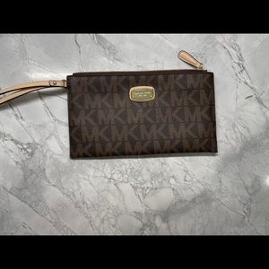 Michael Kors Clutch